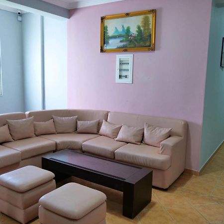 Hotel Erdano Sarandë Exteriör bild