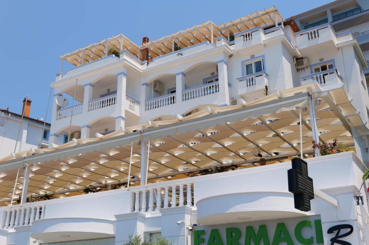 Hotel Erdano Sarandë Exteriör bild