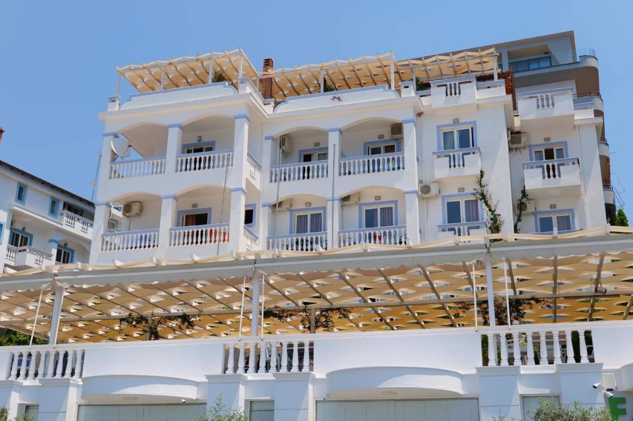 Hotel Erdano Sarandë Exteriör bild