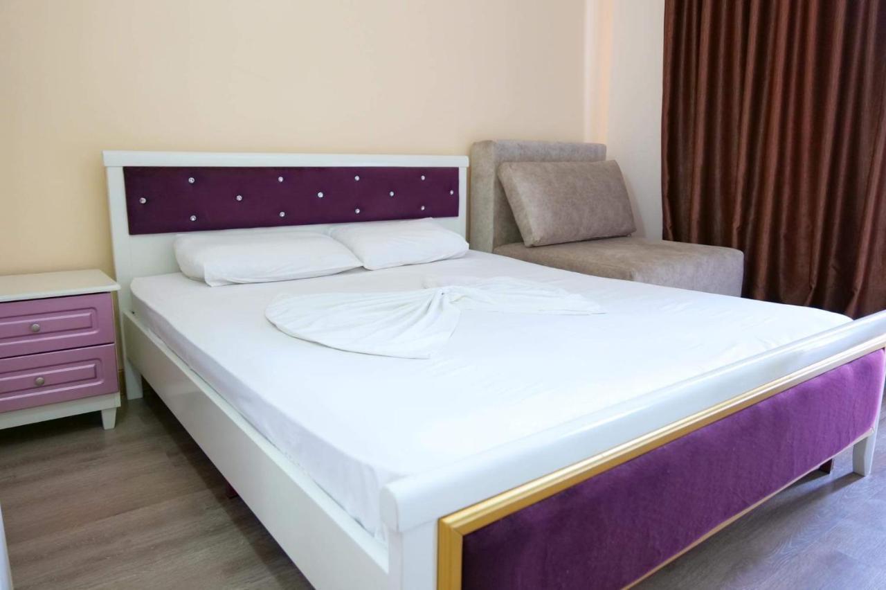 Hotel Erdano Sarandë Exteriör bild