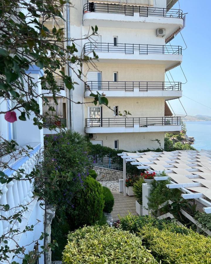Hotel Erdano Sarandë Exteriör bild