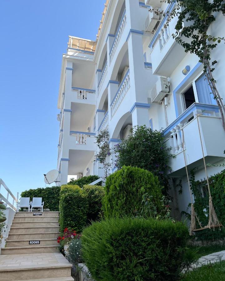 Hotel Erdano Sarandë Exteriör bild