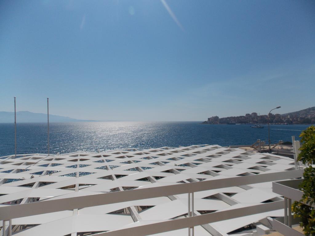Hotel Erdano Sarandë Exteriör bild