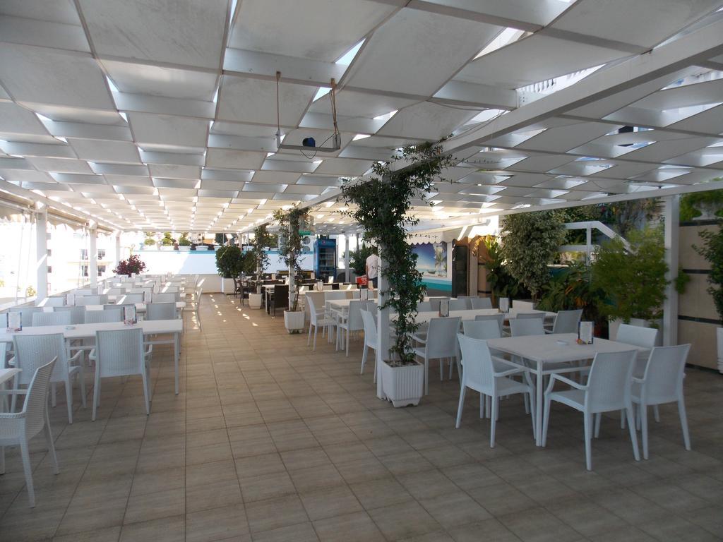 Hotel Erdano Sarandë Exteriör bild