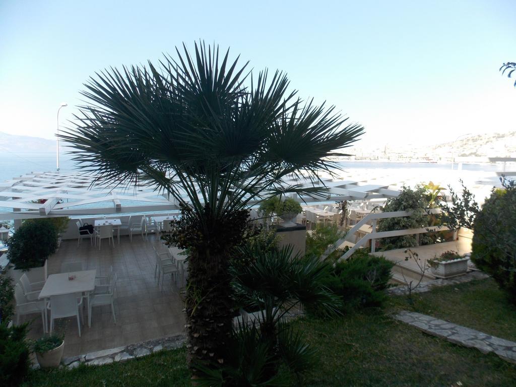 Hotel Erdano Sarandë Exteriör bild