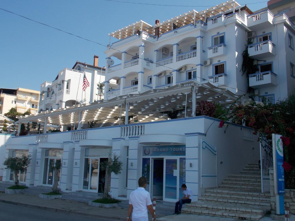 Hotel Erdano Sarandë Exteriör bild